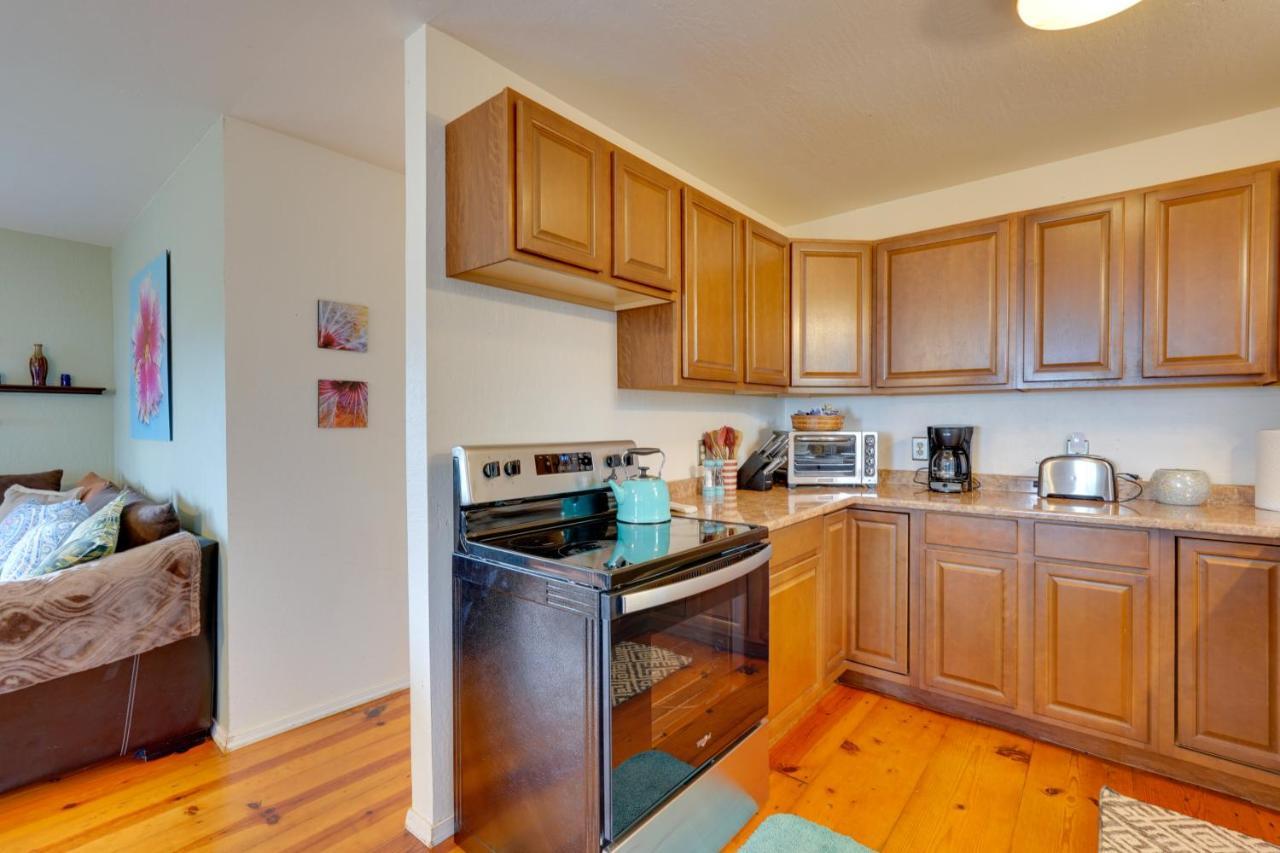 Breezy Kailua-Kona Bungalow With Lanai And Ocean View! エクステリア 写真